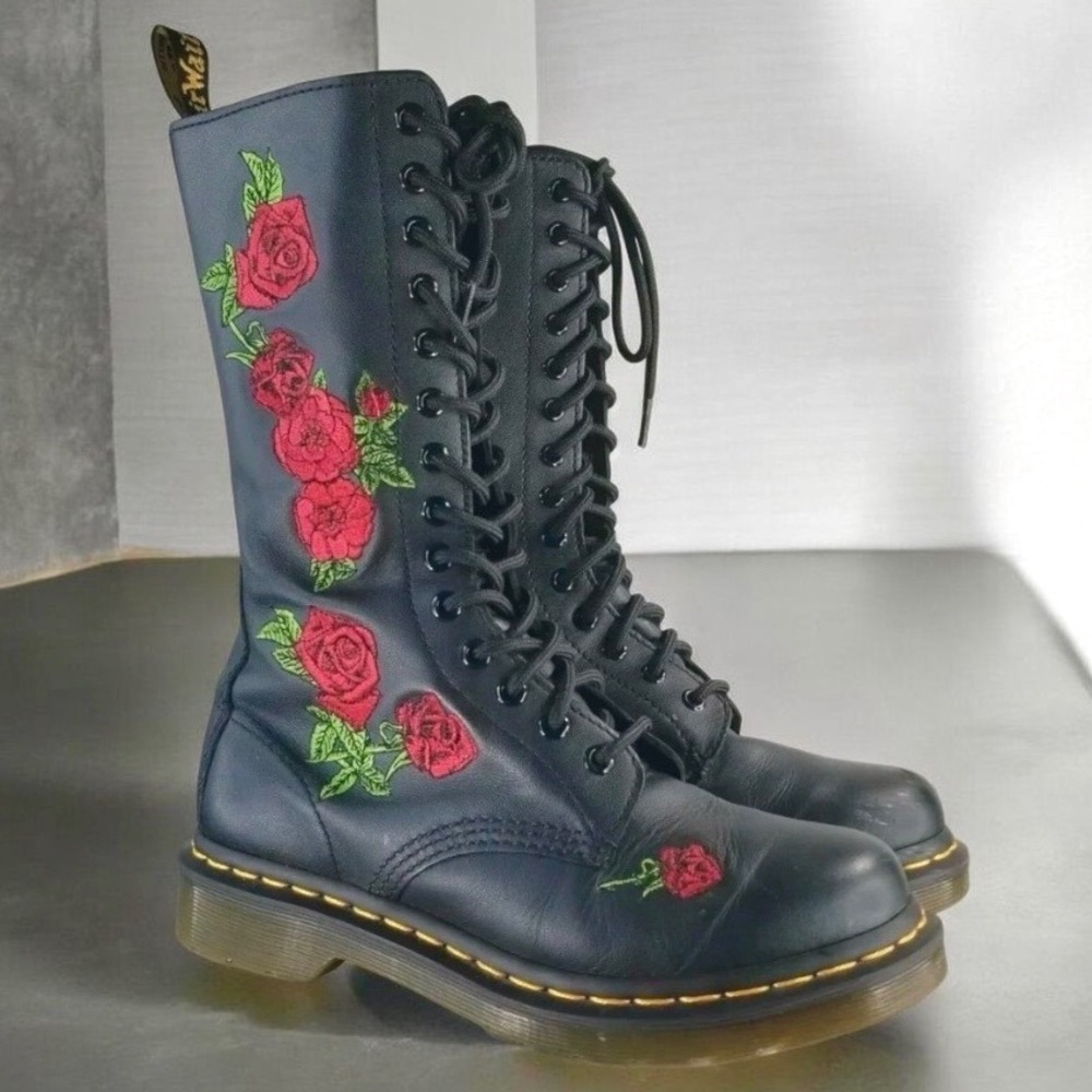 Dr. Martens 1914 Vonda Black Rose Embroidered 14-Eye Leather Boots Womens 8 US